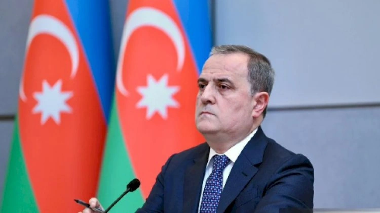 Ceyhun Bayramov Rusiyaya getdi