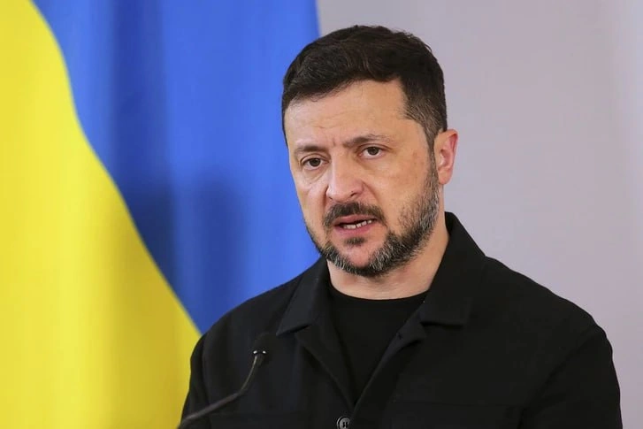 <!--StartFragment -->
Zelenski: “Mən prezident kreslosundan yapışmamışam”
<!--EndFragment -->