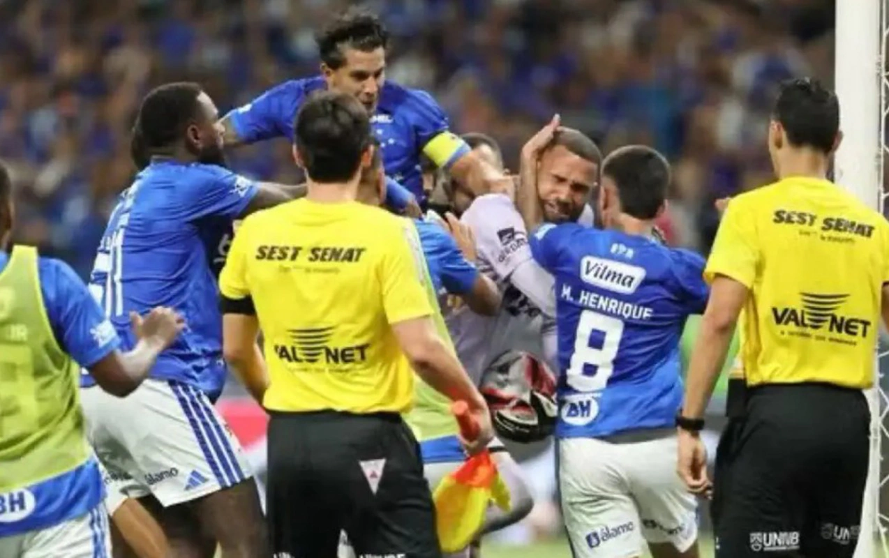 Dava saldılar - 23 futbolçu qırmızı kart aldı - VİDEO