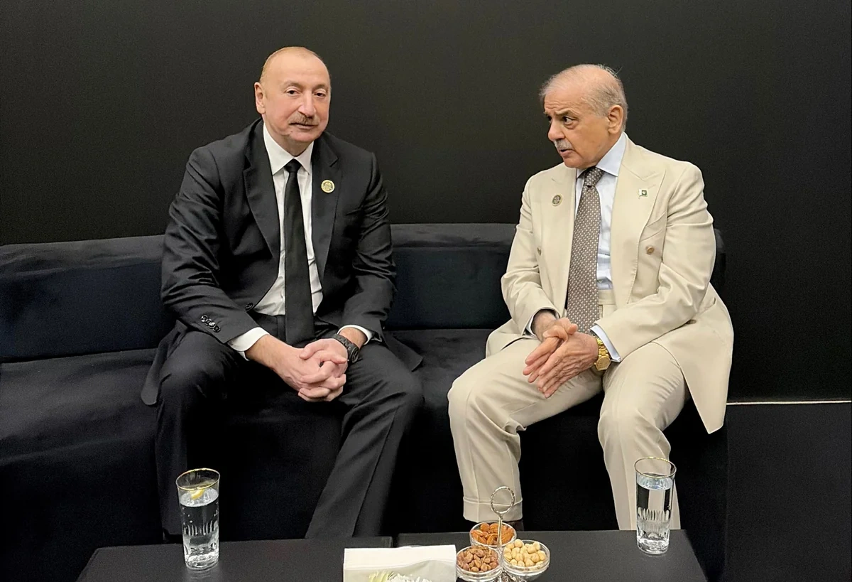 Prezident İlham Əliyev Pakistanın Baş naziri ilə görüşüb
