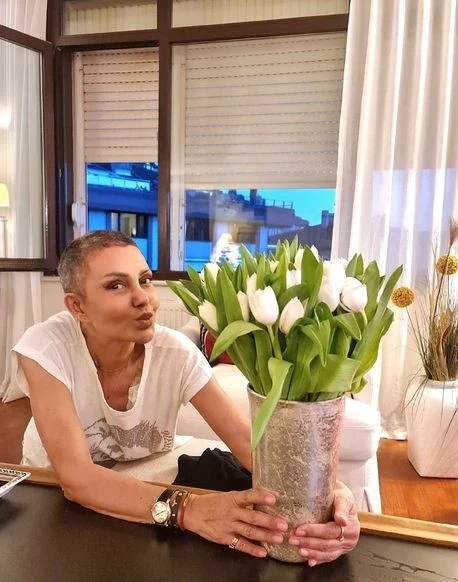 Məşhur aparıcı xərçəngə yoluxdu: Heç vaxt təslim olmayacam