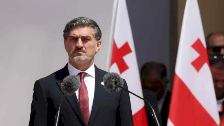 Kavelaşvili: Sağlam müxalifətin olmaması siyasi proseslərə mane olur