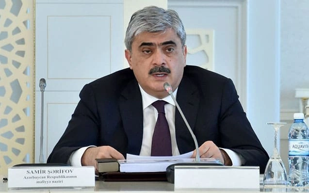Samir Şərifov iclas keçirdi