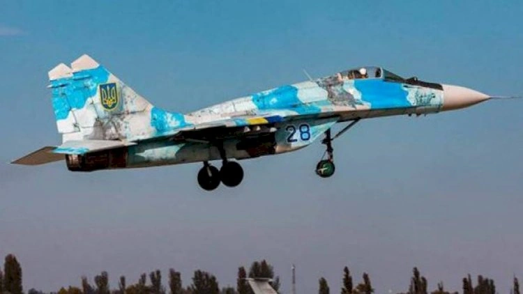 Xmelnitskidə Ukrayna ordusuna aid hərbi təyyarə qəzaya uğradı