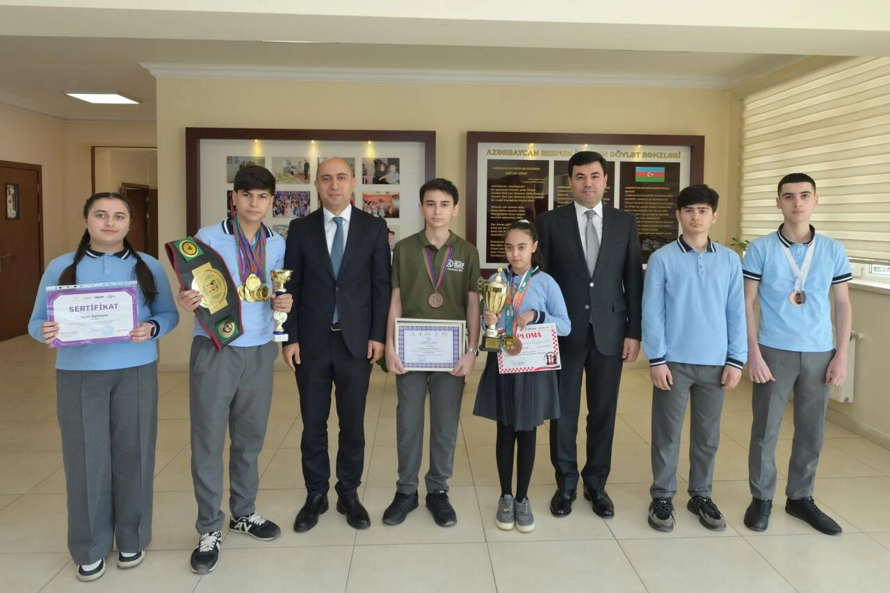 Emin Əmrullayev Xaçmazda tədris prosesi ilə tanış olub - FOTO
