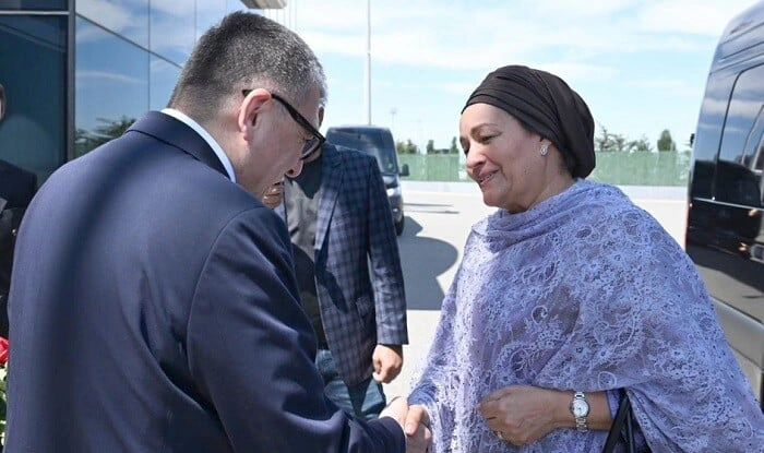 Əminə Məhəmməd Azərbaycana gəldi