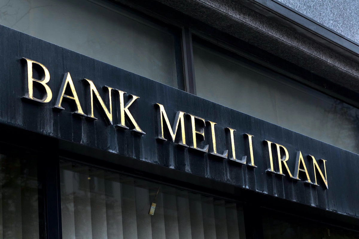 İran Bankının Bakı filialının mənfəəti 43 %-ə yaxın azaldı