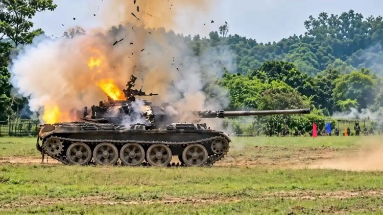 Tank partladı, hərbçilər həyatını itirdi