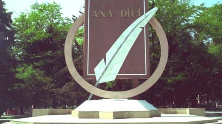 Bu gün Azərbaycan Əlifbası və Dili Günüdür