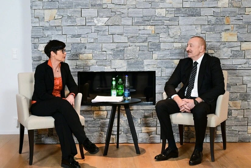 Prezident Marta Kosla görüşdü