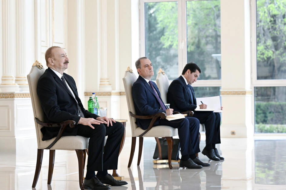 Prezident İlham Əliyev Somalinin Azərbaycana yeni təyin olunmuş səfirini qəbul edib - FOTO