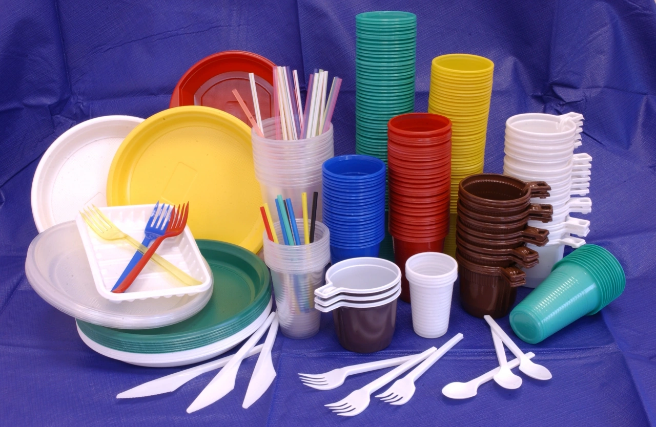 Plastik qablar qadağan olunur