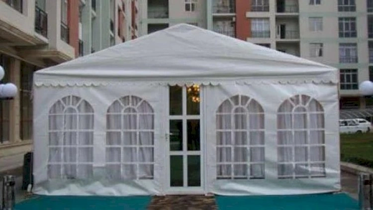 Azərbaycanda 48 yaşlı məmur qardaşının evində öldü