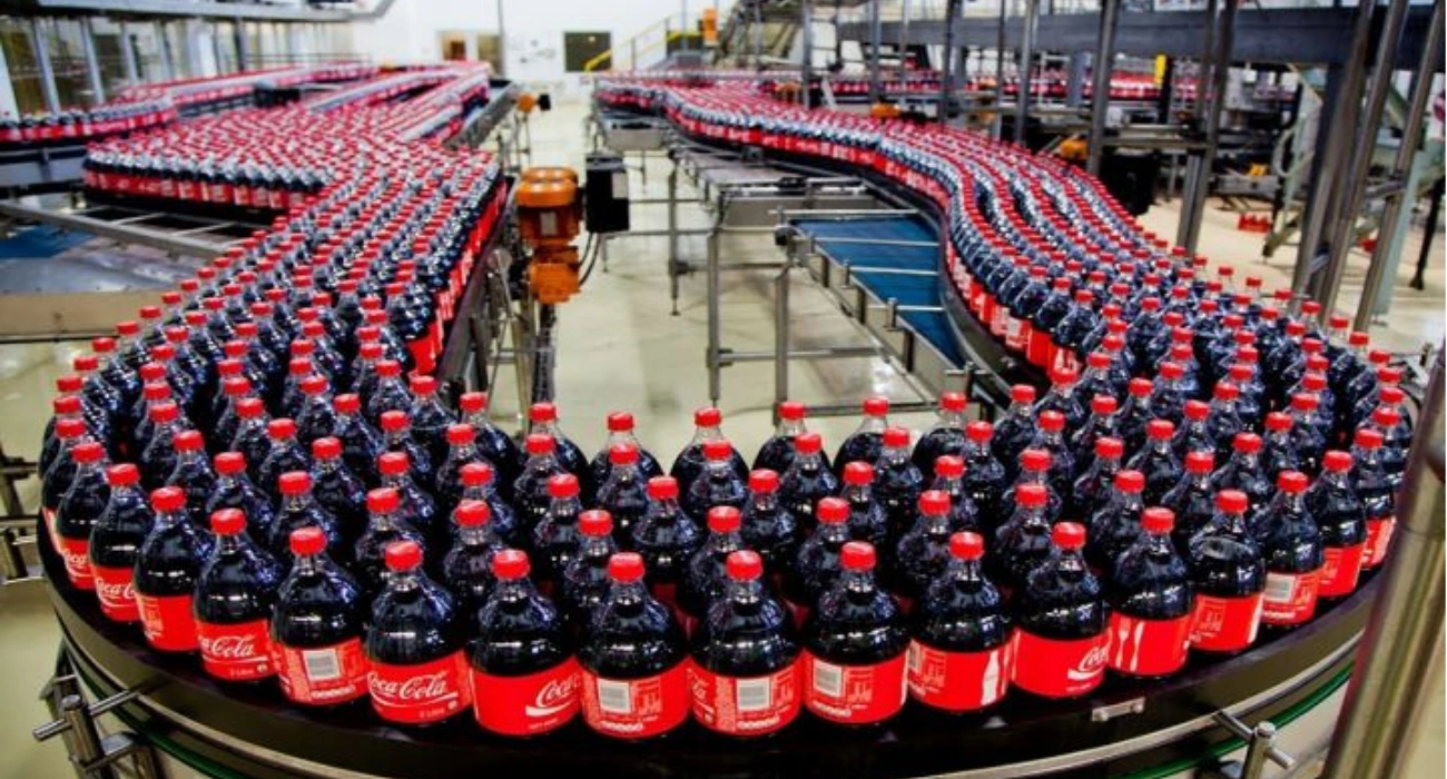 “Kola” zavodunda siçan, çirkli su — Keçmiş prokuror danışdı