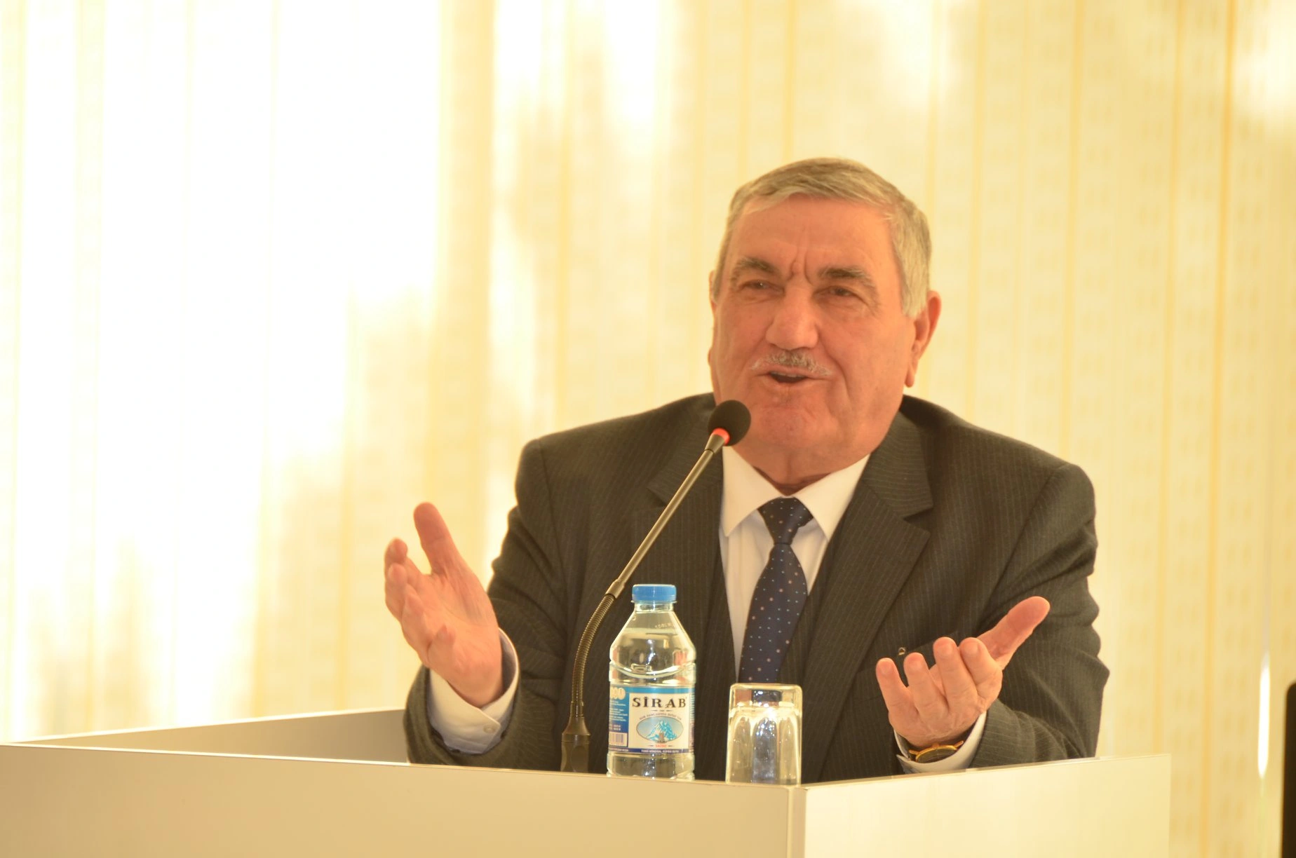 Əşrəf Veysəlli vəfat etdi