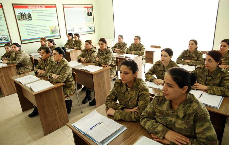 Hərbi xidmətlə bağlı YENİLİK - 6 ay AZALDILIR