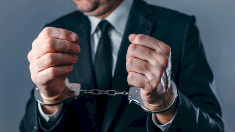 Bakıda vətəndaşın evini söküb pul verməyən şirkət rəhbəri həbs edildi