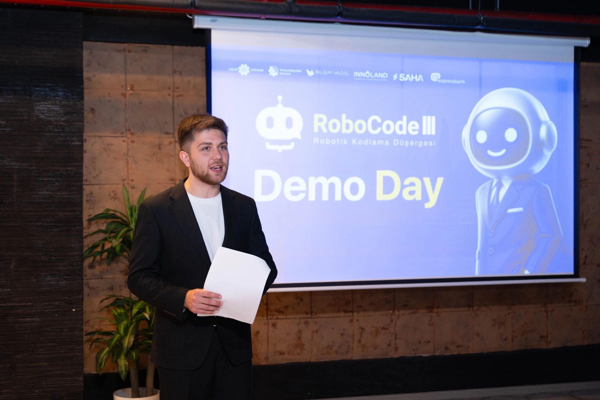 ASAN xidmətin 3-cü “RoboCode” düşərgəsi başa çatıb - FOTO