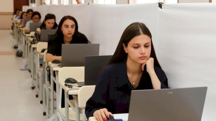 Müəllimlər üçün test imtahanı mərhələsi başladı