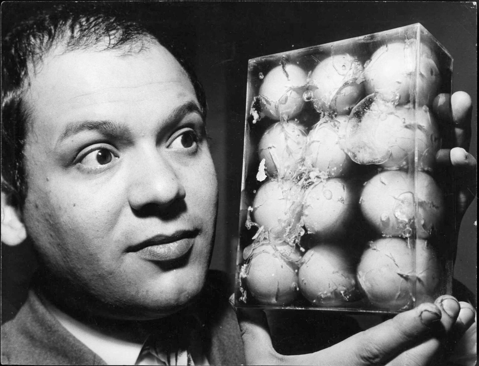 Nəcisini konserv qutularında minlərlə dollara satan rəssam: Piero Manzoni