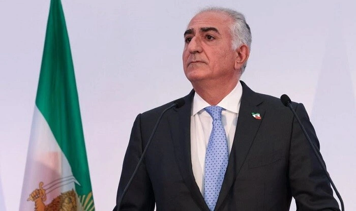 Rza Pəhləvidən xalqa müraciət: Son çağırışımı gözləyin