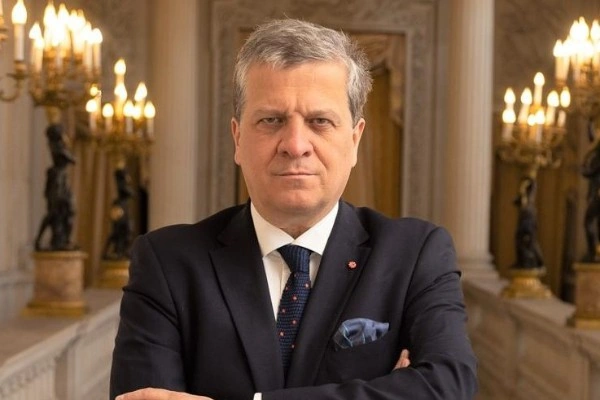 Polşanın Fransadakı səfiri saxlanıldı