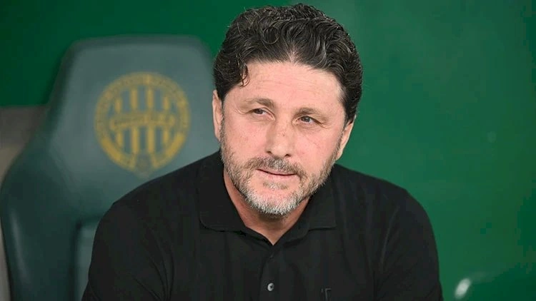 Baş məşqçi istefa verdi, rəhbərlik qəbul etmədi
