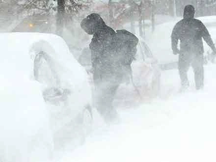 Azərbaycana güclü qar yağdı, evin talvarı çökdü -FOTOLAR