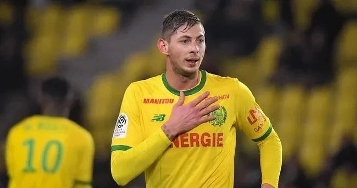 Futbolçuya görə təzminat tələbi rədd edildi - FOTO