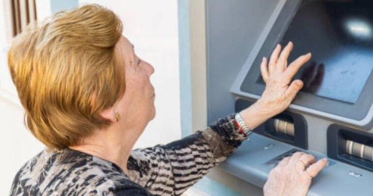 Tək yaşayan pensiyaçılara ŞAD XƏBƏR: Kommunal güzəştlər oluna, maliyyə yardımı edilə bilər...