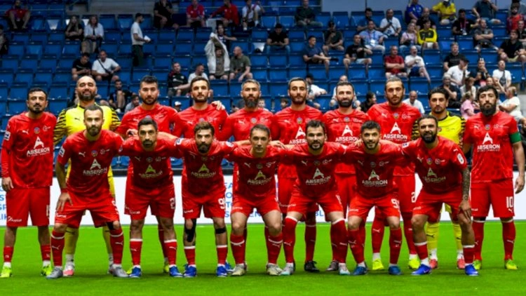 Azərbaycan millisi Fransanı məğlub edərək qrup lideri oldu