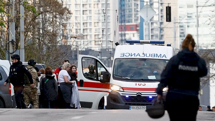 Kiyevdə Azərbaycan səfirliyinin yaxınlığı vuruldu –   Dağıntılar var