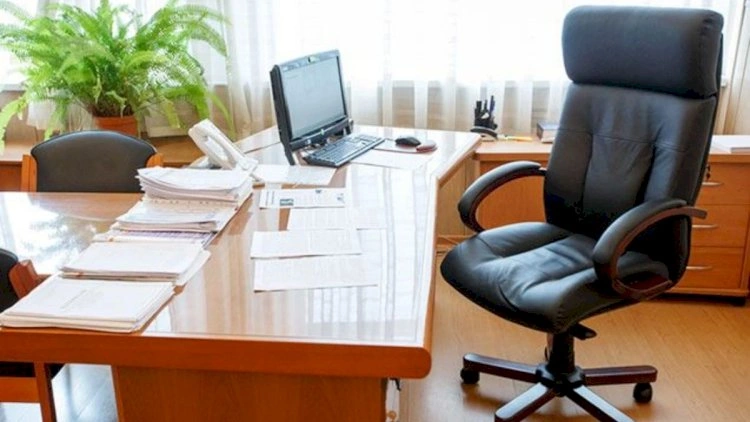 Yüksək vəzifə verilən xanım kimdir? - FOTO
