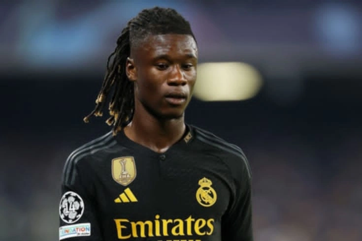 “Real Madrid” Vinisiusla uzunmüddətli müqavilə imzaladı