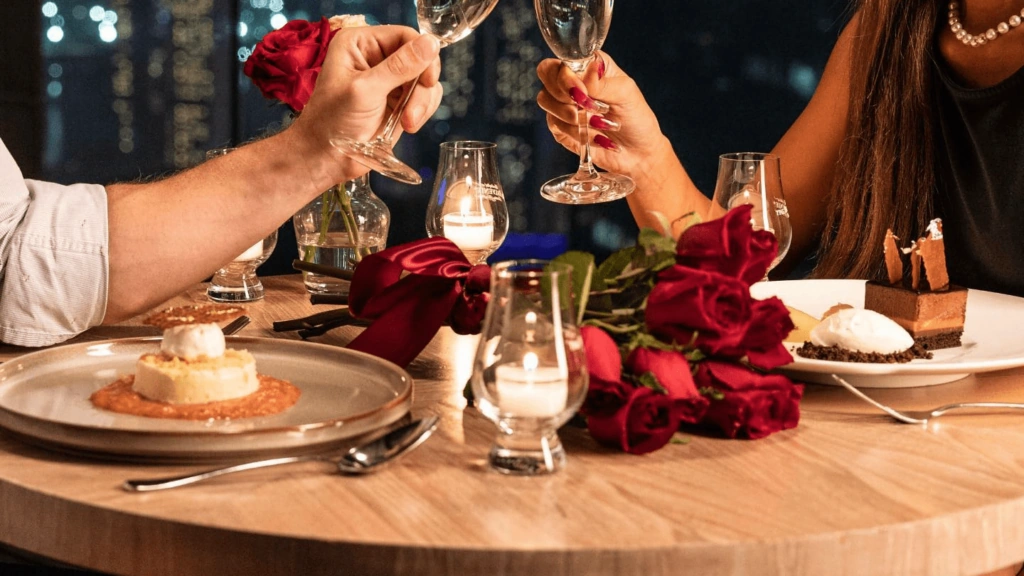 14 Fevral üçün restoran QİYMƏTLƏRİ - Toydan baha başa gəlir