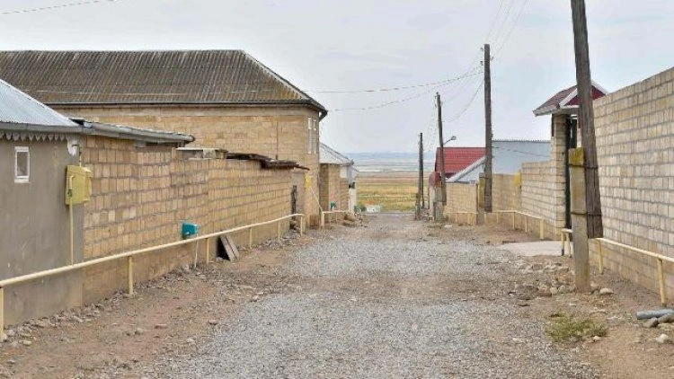 Azərbaycanın bu kəndində evləri aylıq 12 min manata kirayə verirlər