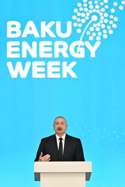 Prezident İlham Əliyev Bakı 31-ci “Baku Energy Forum”un rəsmi açılış mərasimində iştirak edir - FOTO