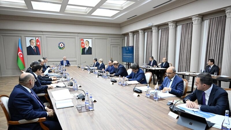 İqtisadi Şuranın növbəti iclası keçirildi
