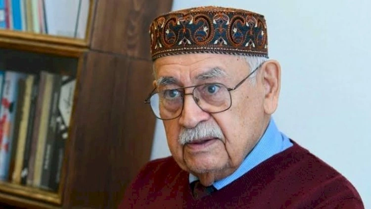 “Yekə kişidir, şıllaq atır, şüşəni sındırıb içəri soxulur” – Aydın Kazımzadə