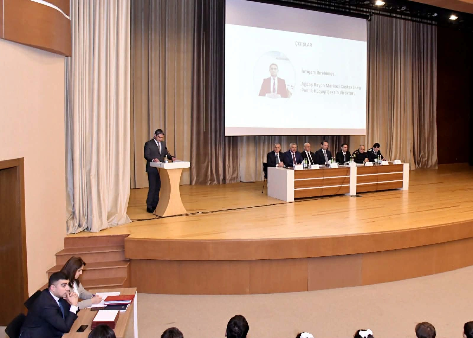 Ağdaşda 2025-ci ilin sosial-iqtisadi inkişafının yekunlarına həsr olunmuş hesabat yığıncağı keçirilib