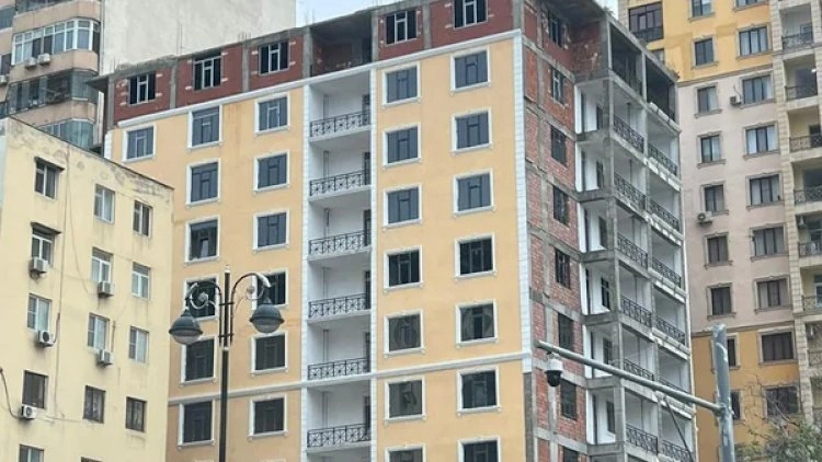 Bakıda 11 mərtəbəli binanın 12-ci mərtəbəsində mənzil satılıb? - ŞOK