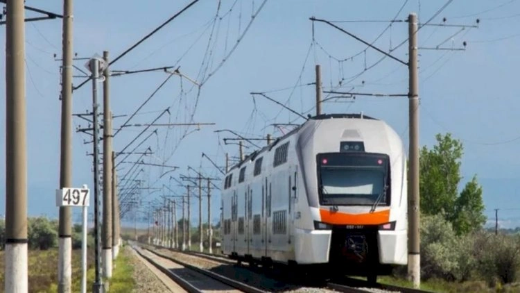 Azərbaycanda dəmir yollarının elektrikləşdirilməsi dayandırıldı