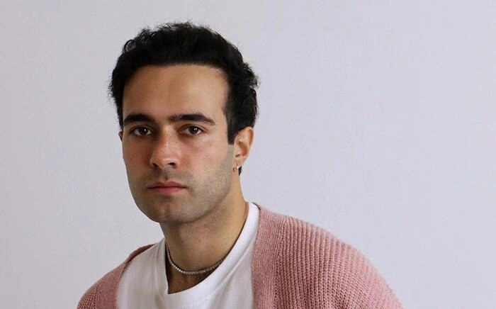 Mert Demirdən alqışlanan hərəkət: Gəlirini təhsilə bağışladı