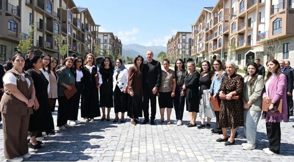 Murovun qarlı aşırımlarından Zəfər zirvəsinə: Kəlbəcərin şərəfli yolçuluğu