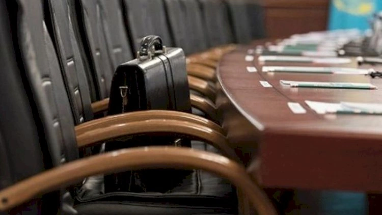 Azərbaycanda deputatın mandatı  LƏĞV OLUNDU - FOTO