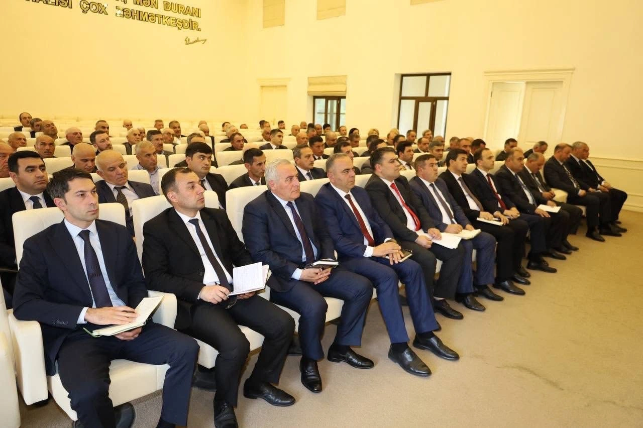 İsmayıllıda kənd təsərrüfatının inkişafına dair görüş keçirilib