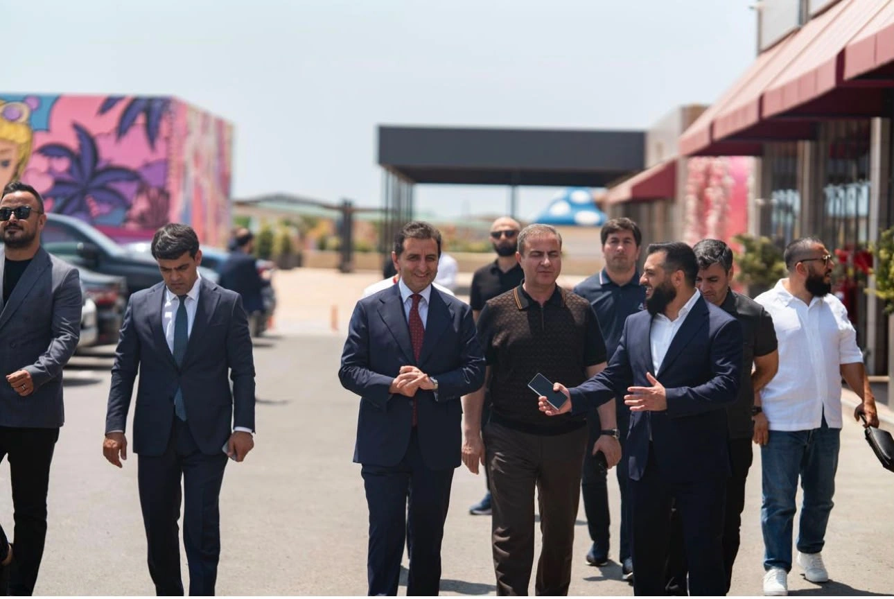 İkiqat qitə çempionları sponsor və azarkeşləri ilə görüşüblər - FOTOLAR