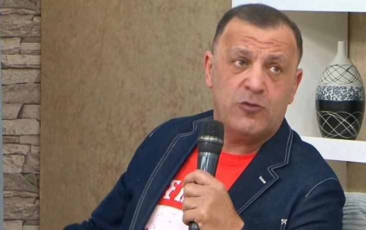 Sənəti olmayan qapılar döyüb, sponsor axtarır