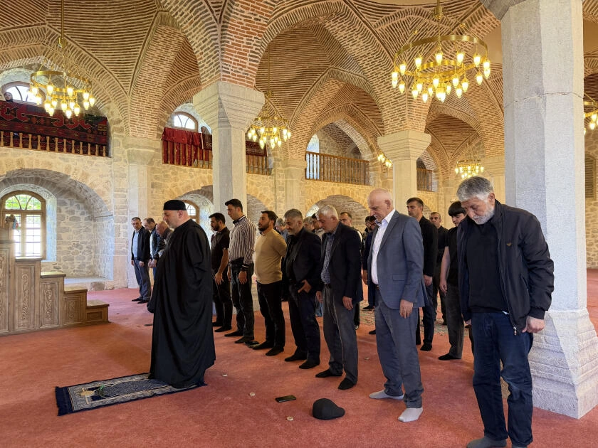 Şuşada bayram namazı qılınıb - FOTO