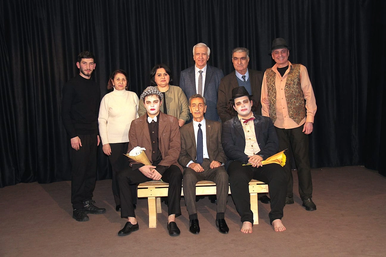 Azərbaycanda yeni teatr studiyası yarandı –  “Eynək” ilk tamaşasını təqdim etdi